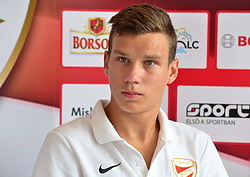 nemes_milan_150807_vcs.jpg nemes_milan_150807_vcs.jpg