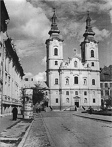 08_jobbfelsobe.jpg 08_jobbfelsobe.jpg