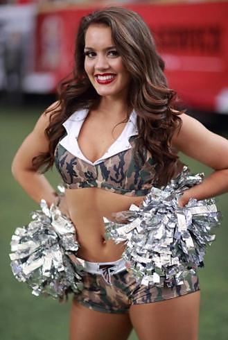 atlanta_cheerleader3.jpg
