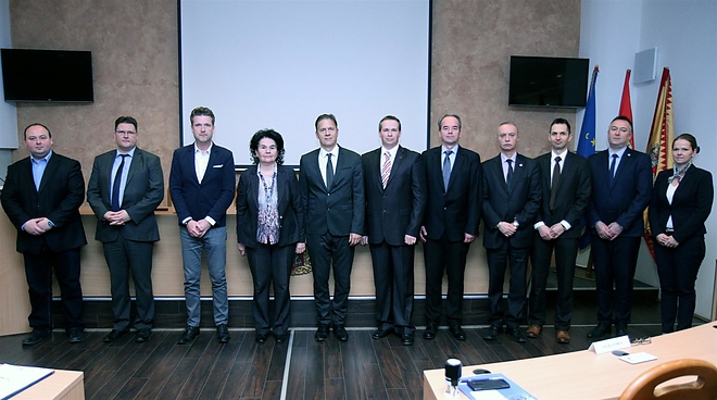 foglakoztatasi_paktum_170309_ja_2.jpg foglakoztatasi_paktum_170309_ja_2.jpg