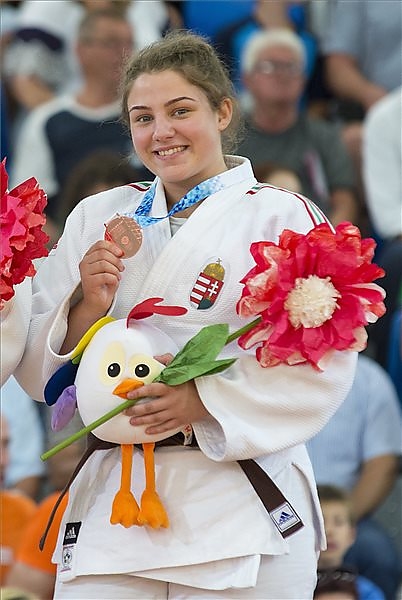 faragopetra_mti_krizsancsaba.jpg