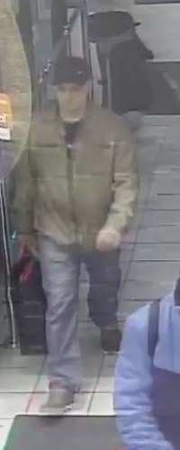 tolvaj_lopott_telefon.jpg