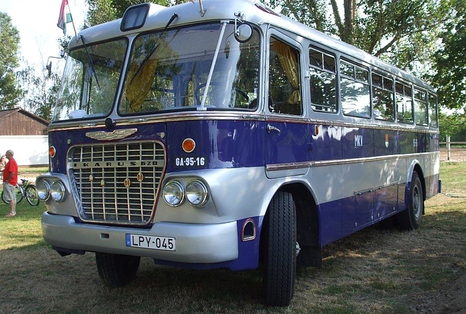 ikarus1.jpg