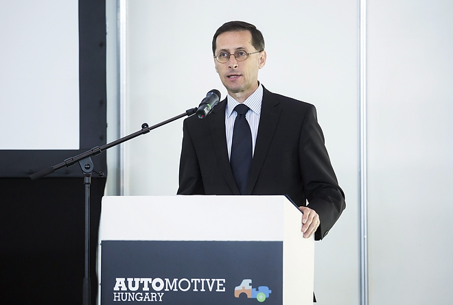 automotive_varga_mihaly_141105_mti.jpg