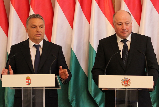 orban_varoshaza_150421ml_34.jpg