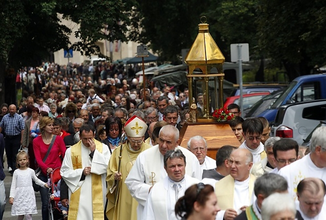 szent_erzsebet_kormenet.jpg