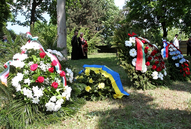 ujratemetes_150513_ja_23.jpg