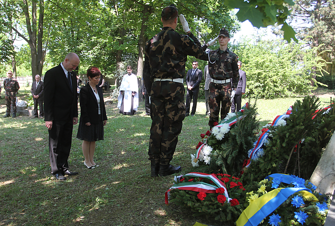 ujratemetes_150513_ja_45.jpg