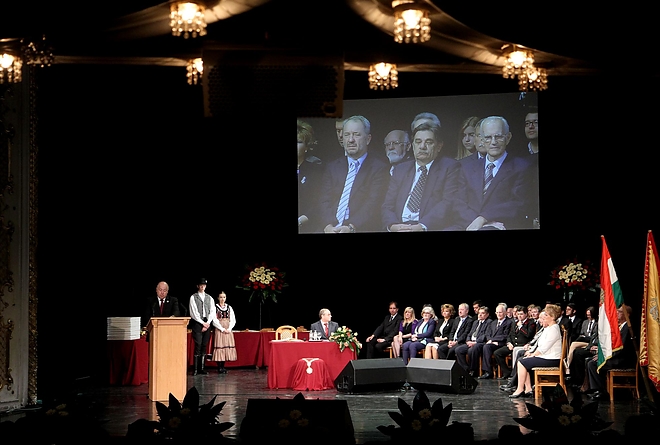 unnapi_kozgy_ml.jpg unnapi_kozgy_ml.jpg