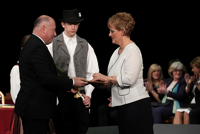 unnepi_kozgy_alakszaine_ml_1.jpg unnepi_kozgy_alakszaine_ml_1.jpg