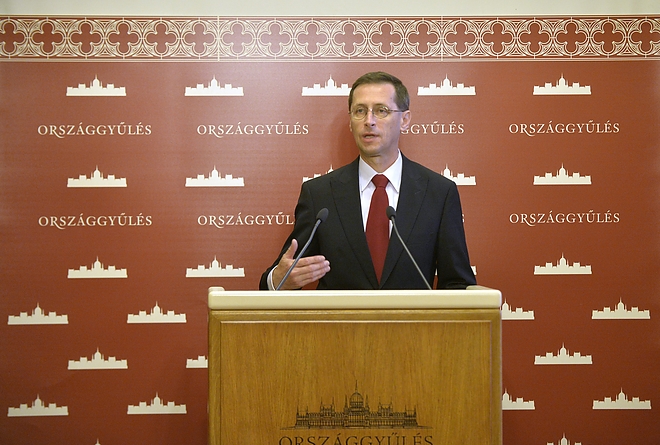 varga_mihaly_150513_mti.jpg varga_mihaly_150513_mti.jpg