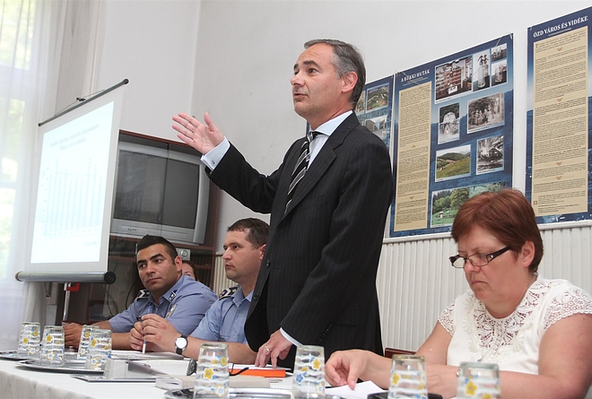 kozbiztonsagi_forum_vasgyar_150604_ja_8.jpg