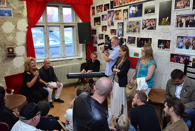 mnsz_szalon_150906_vcs_01.jpg