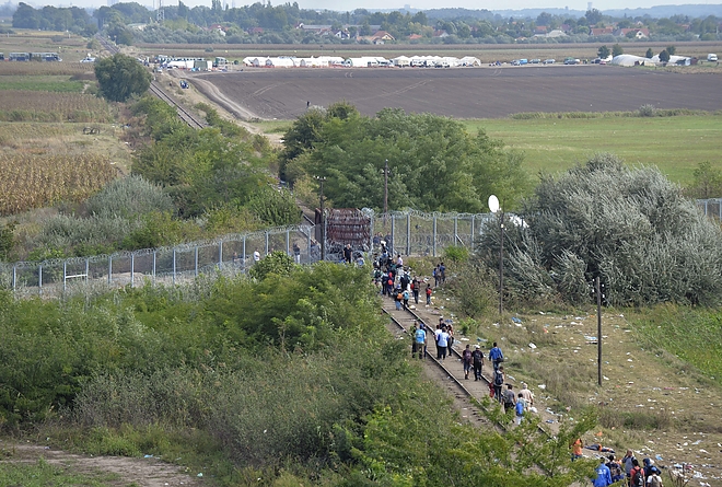 roszke_migransok_150915_1_mti.jpg roszke_migransok_150915_1_mti.jpg