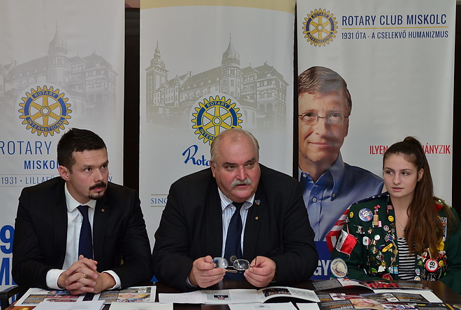 rotary_150917_vcs_02.jpg