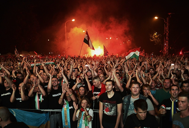 szurkolok_magyar_roman_150904_mti_2.jpg szurkolok_magyar_roman_150904_mti_2.jpg