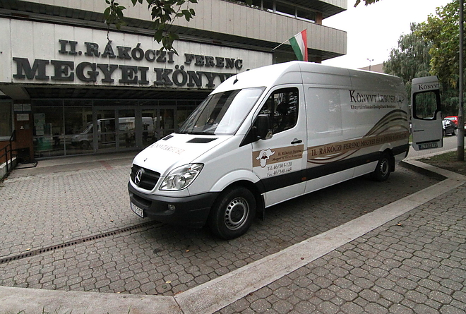 konyvtarbusz_151008ml_4.jpg