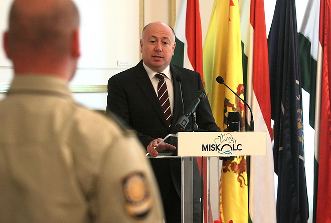 sheriff_esku_151026ml_36.jpg