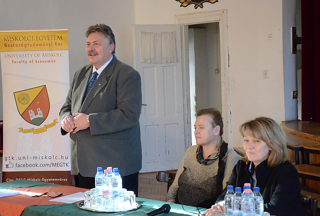 foldes_konf_151130_fkcs_4.jpg
