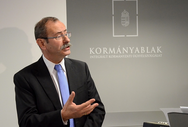 kormanyablak_151111_fkcs_10.jpg