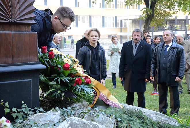 koszoruzas_151102_fkcs_8.jpg koszoruzas_151102_fkcs_8.jpg