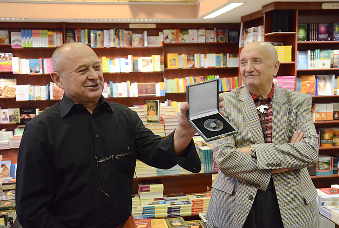 lesliel_lawrence_151119_fkcs_5.jpg lesliel_lawrence_151119_fkcs_5.jpg