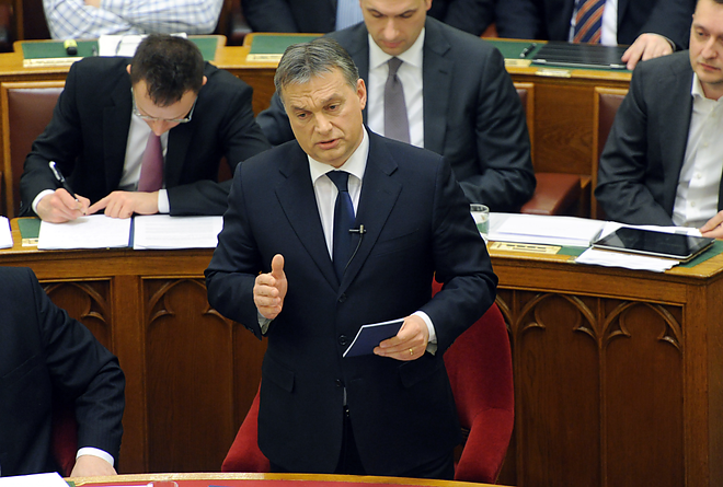 orbanparlament.png orbanparlament.png