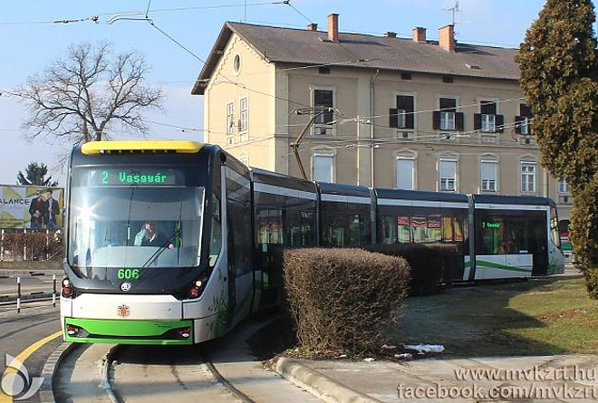 tiszai_vaganyzar_kettes_villamos.jpg