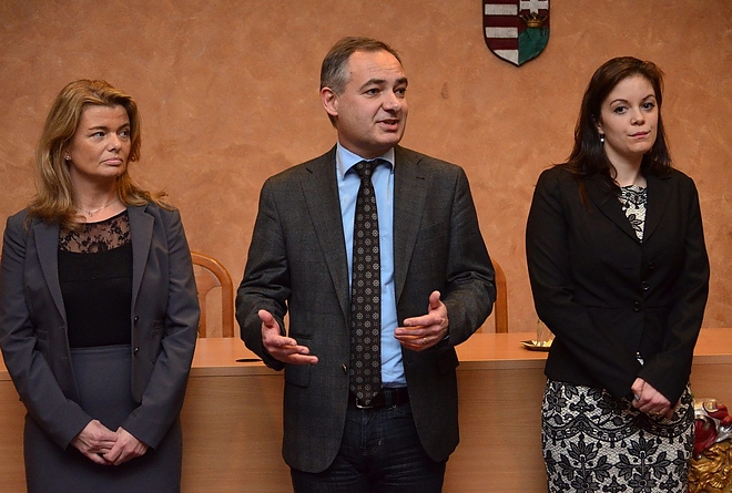 bunmegelozes_151209_vcs_04.jpg