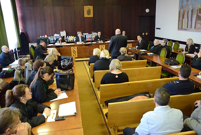 feszekrako_targyalas_151201_fkcs_20.jpg feszekrako_targyalas_151201_fkcs_20.jpg