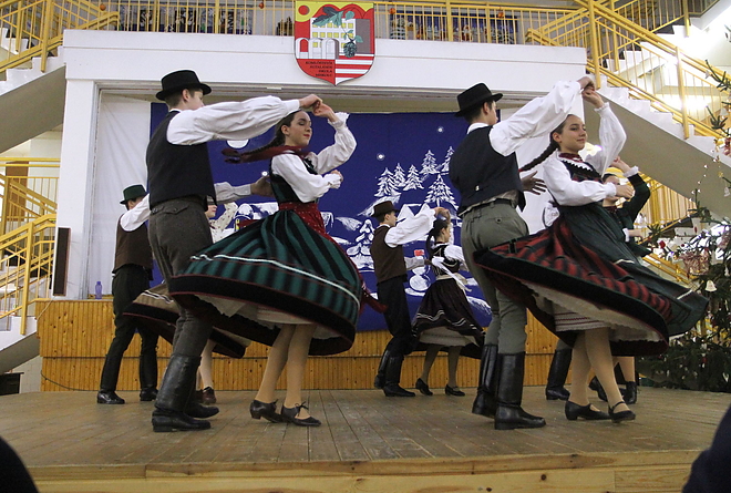komlosteto_nyugdijasok_151211ml_7.jpg