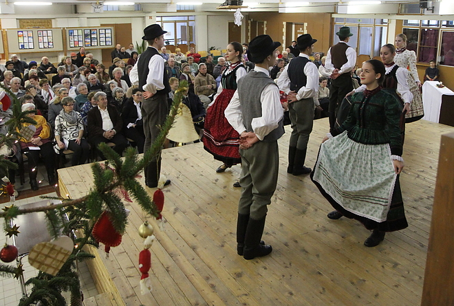 komlosteto_nyugdijasok_151211ml_8.jpg