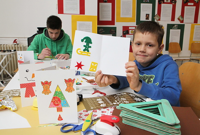 kontaktpont_jatszohaz_151222ml.jpg kontaktpont_jatszohaz_151222ml.jpg
