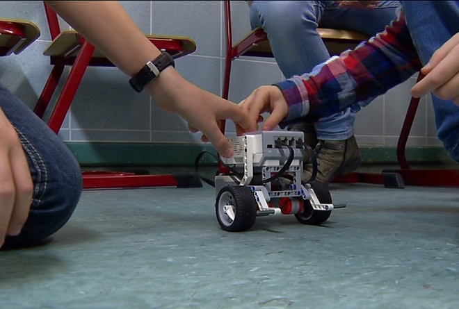 legorobot_6.jpg legorobot_6.jpg