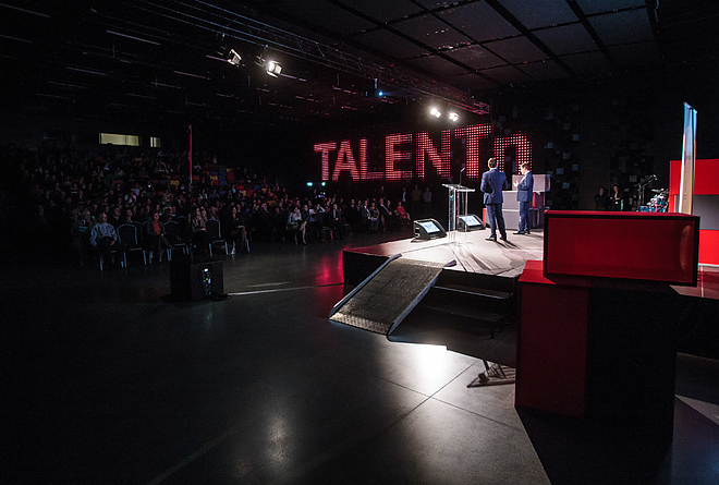 tothvajna_talentn2.jpg