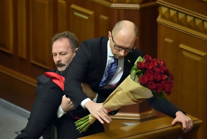 ukran_parlament_balhe_afp_sergei_supinsky.jpg ukran_parlament_balhe_afp_sergei_supinsky.jpg