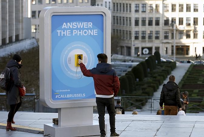 callbrussels.jpg callbrussels.jpg