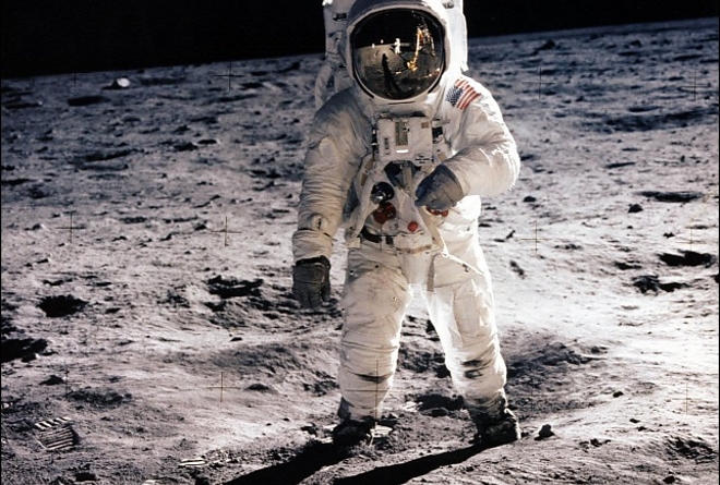 apollo12.jpg