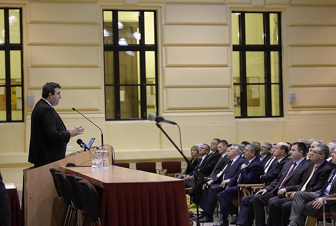 konzisztorium_palkovics_160210_mti.jpg