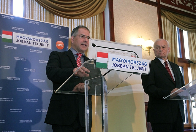 kosa_harrach_sajtaj_160212_ja_6.jpg