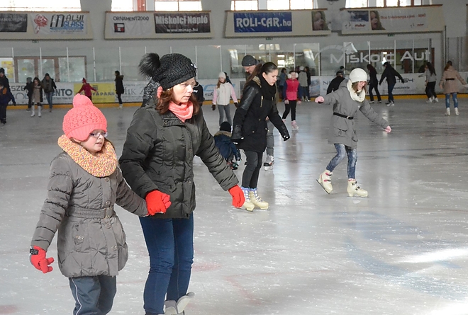 misek_korcsolya_160227_fkcs_5.jpg misek_korcsolya_160227_fkcs_5.jpg