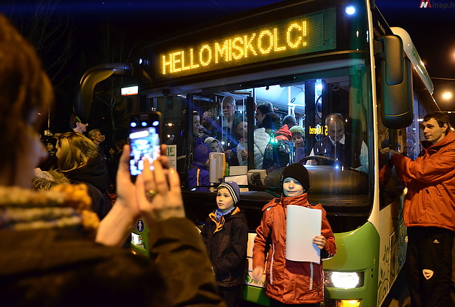cng_buszok_atadasa_160304_vcs_33.jpg