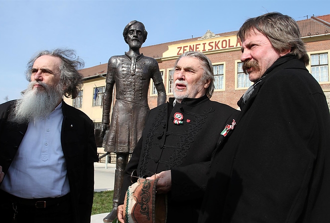 egressy_beni_szoboravato_160311_ja_53.jpg