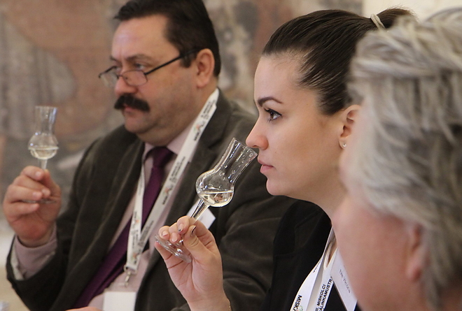 palinka_mustra_160304ml_40.jpg palinka_mustra_160304ml_40.jpg