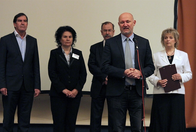 allasborze_160412_ja_2.jpg allasborze_160412_ja_2.jpg