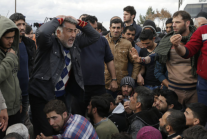 idomeni_tabor_kiurit.jpg