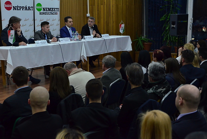 jobbik_forum_160401_vcs_5.jpg