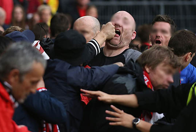 liverpool_sevilla_ek_boksz.jpg