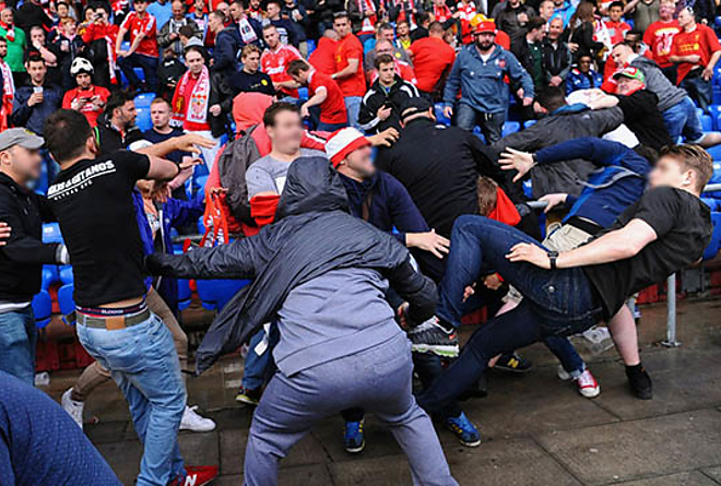 liverpool_sevilla_ek_boksz1.jpg