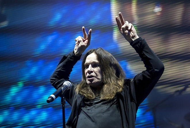 black_sabbath_ozzy_160601_mti.jpg black_sabbath_ozzy_160601_mti.jpg